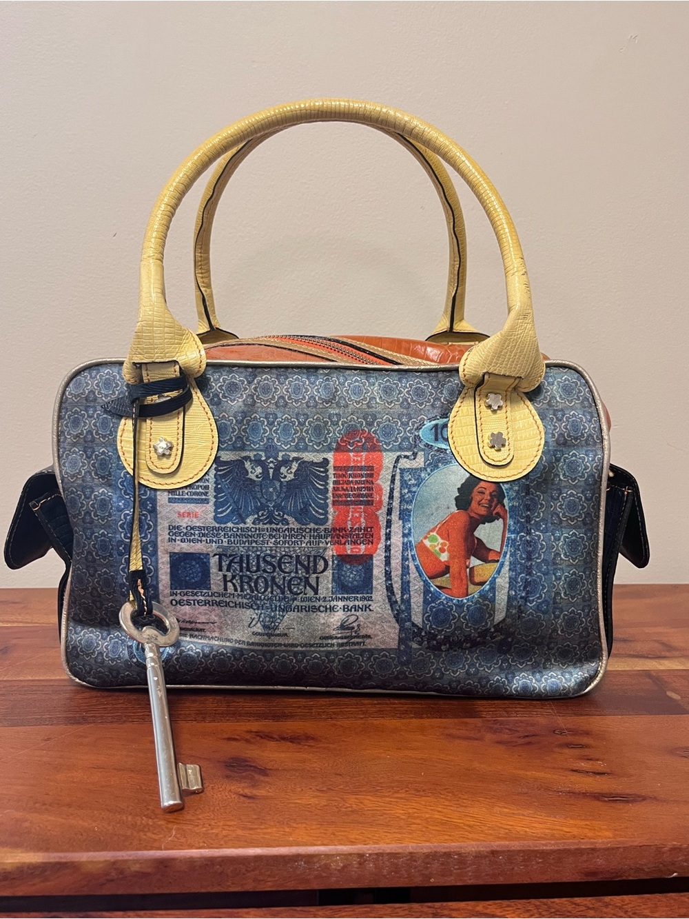 VINTAGE Aimee De La Tour Handbag